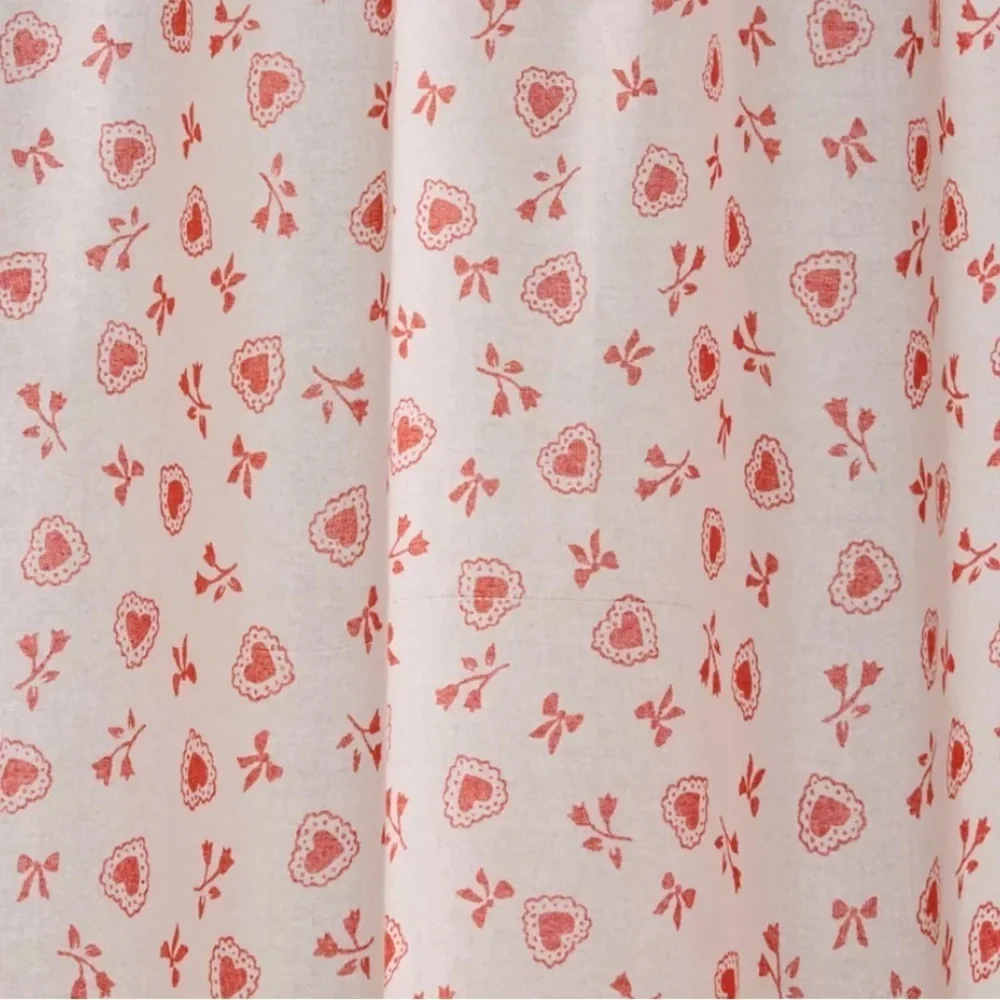 NWOT Urban Outfitters Sweetheart Ditsy Patterned Shower Curtain